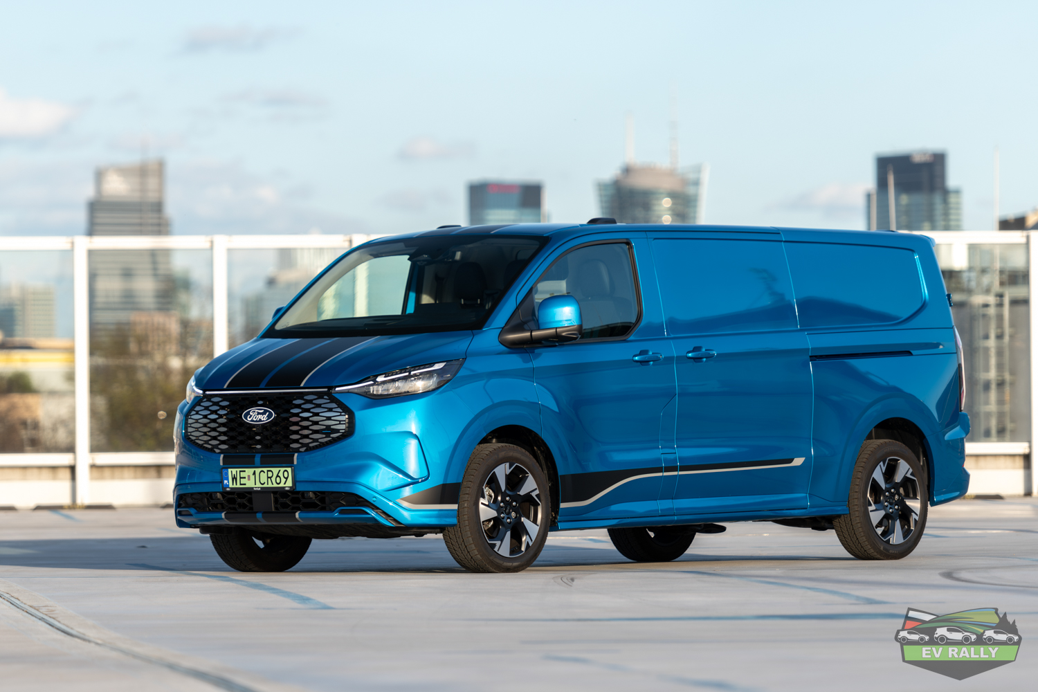 Ford E-Transit Custom — zdjęcie auta w teście EV Rally