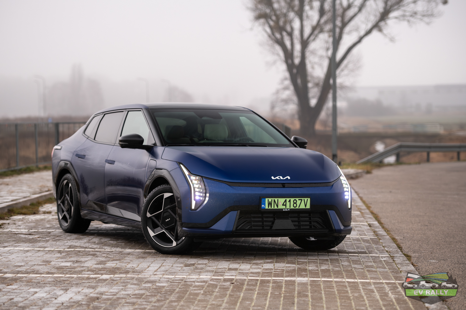 Kia EV4 Fastback — zdjęcie auta w teście EV Rally