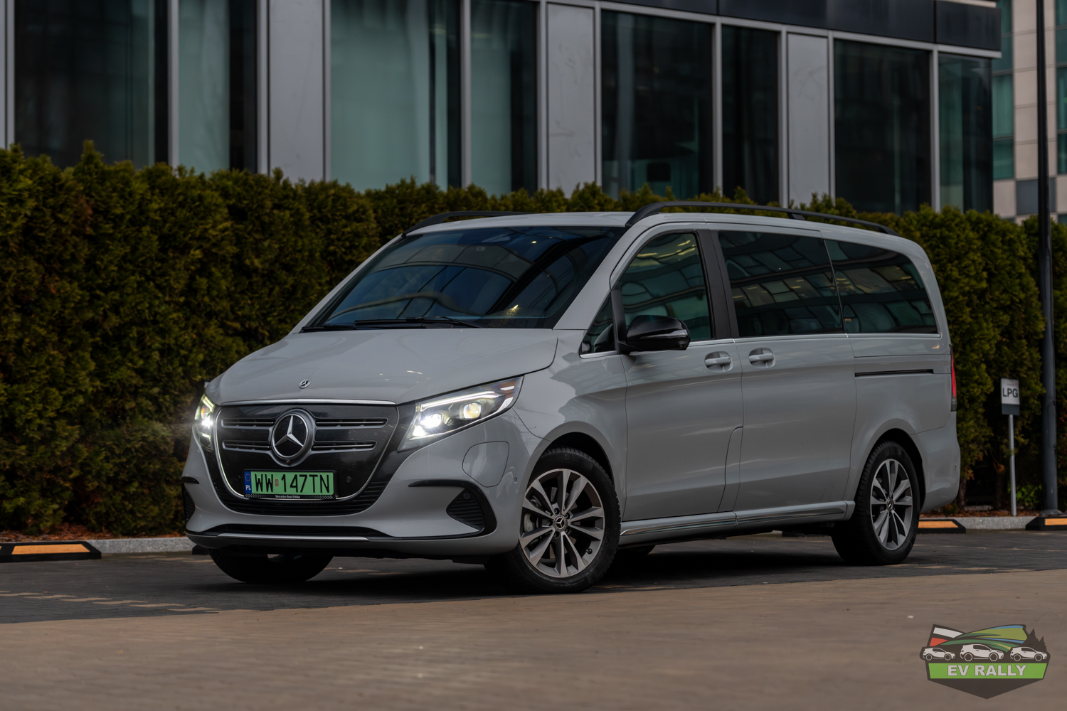 Mercedes EQV FL — zdjęcie auta w teście EV Rally